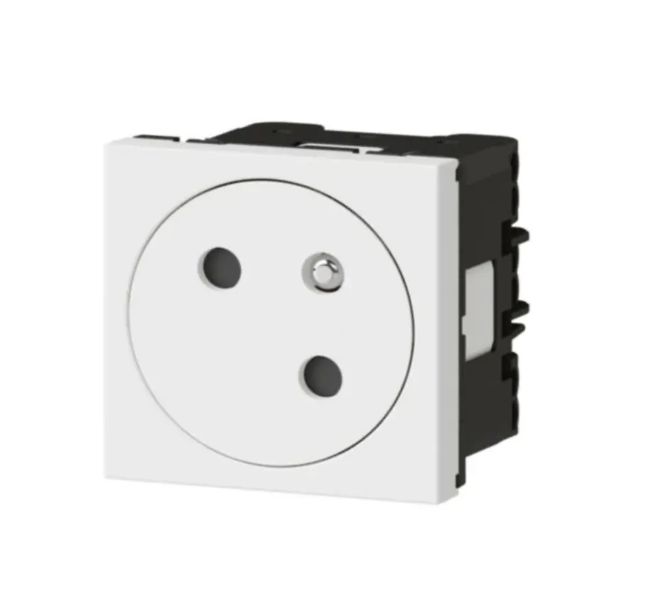 Prise 2P+T 45° Surface Mosaic Link — 2 modules — blanc