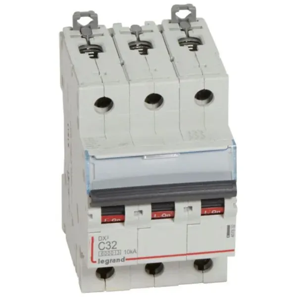 DX³ 6000 — Disjoncteur 3P 32 A courbe C 10 kA — image 1