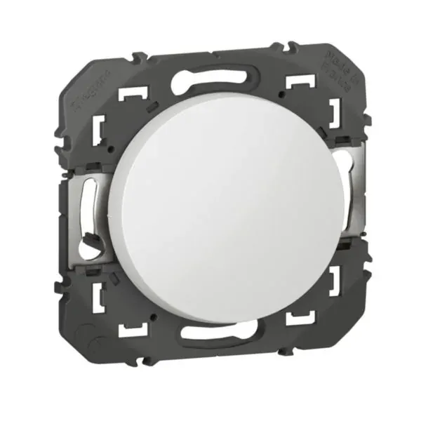 Poussoir simple — 6 A 250 V~