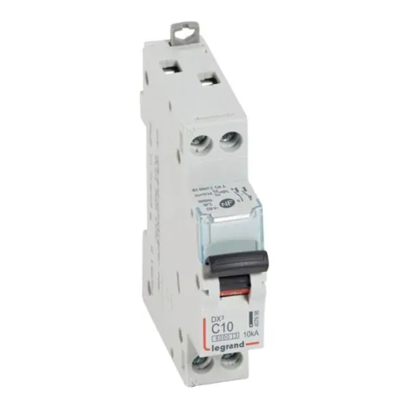 DX³ 6000 — Disjoncteur 1P+N 10 A courbe C — 10 kA — image 1