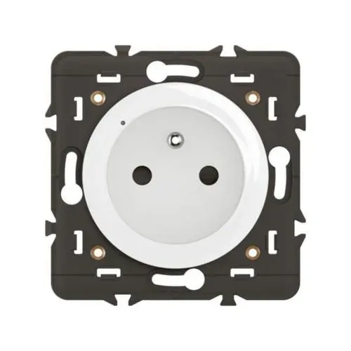 Prise connectée 2P+T 16 A — blanc — Céliane with Netatmo